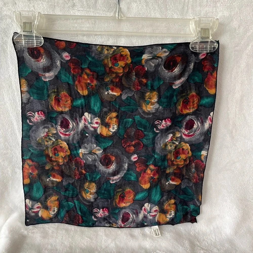 Vintage symphony, scarf